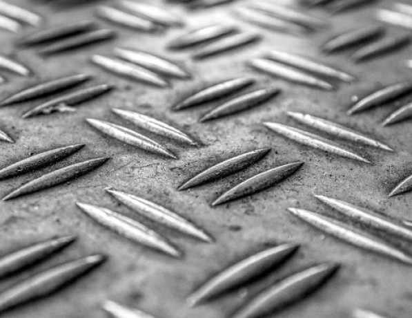 Лист нержавеющий рифленый г/к дуэт 12Х18Н10Т-М4А 2,5 мм фото