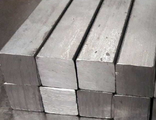 Поковка титановая квадратная ВТ3-1 101 мм ОСТ 92-0966-75 фото