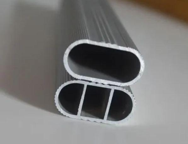 Профиль алюминиевый прессованный овальный АМ4 30х15х3 мм ГОСТ 18591-91 фото