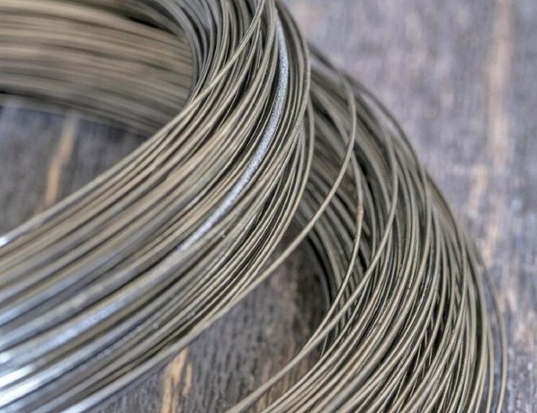 Проволока конструкционная Ст58 0,42 мм ГОСТ 1050-2013 фото